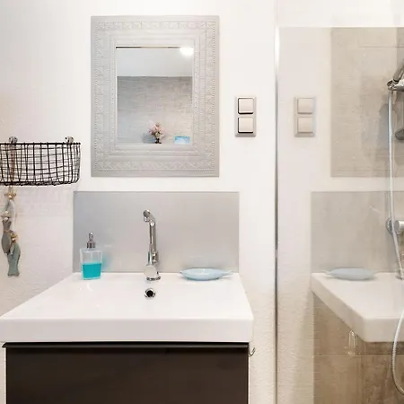 Instenweg 14 Fischhus * Rettin